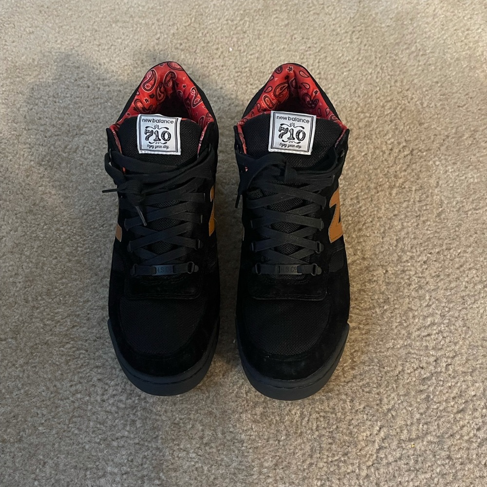New balance Boots 710